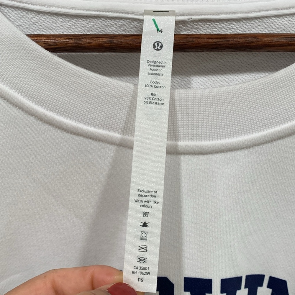 Lululemon sweatshirt - Picture 6 of 7